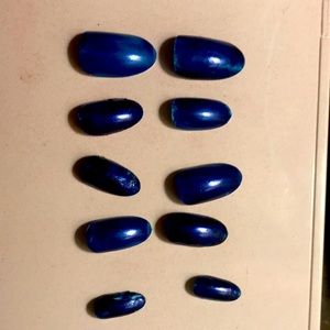 Nice short para blue nails inspired by nightmare before Christmas